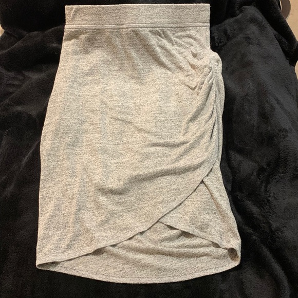 Skirts - Picture 2 of 2